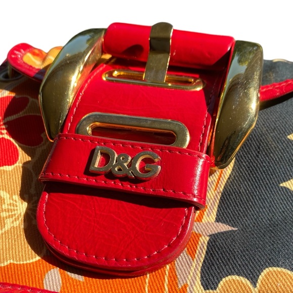 Dolce & Gabbana Rare Red Patent Leather Floral Print Handbag STUNNING! - Picture 10 of 14